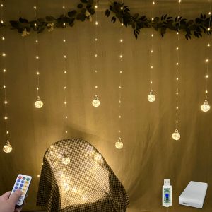YOLIGHT Wishing Ball Curtain Lights 200 LED Window Curtain String Lights with Remote, USB Battery Powered Twinkle Globe Fairy Lights for Wedding Party Bedroom Christmas Decoration (Warm White)