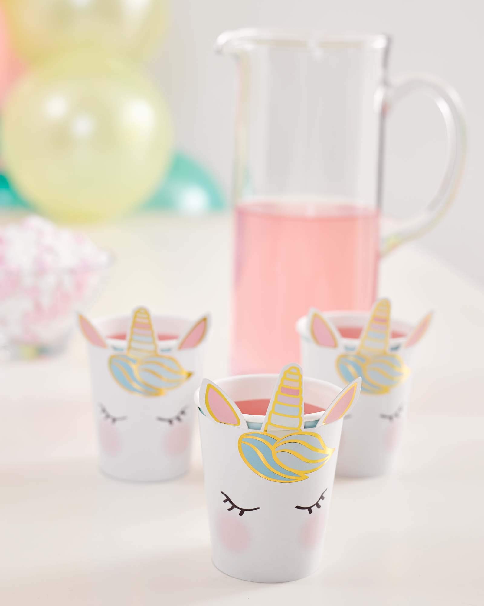 Talking Tables 8 x 9oz Unicorn Face Paper Cups for Kids Unicorn Birthday Party, Pastel Pink with Gold Foil, Bridal Shower, Baby Shower, Wedding, 9oz 250ml