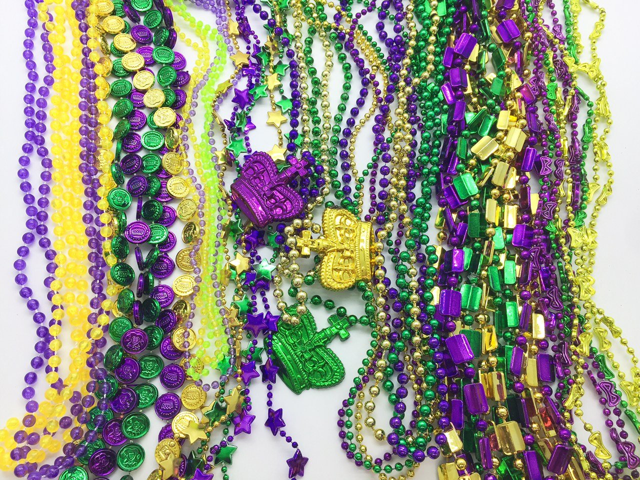 GiftExpress 100 pcs Mardi Gras Metallic Bead Necklaces for Party Favors, Mardi Gras, New Year Parade, St Patrick Day Celebrations, Christmas Decorations, Tailgating Party