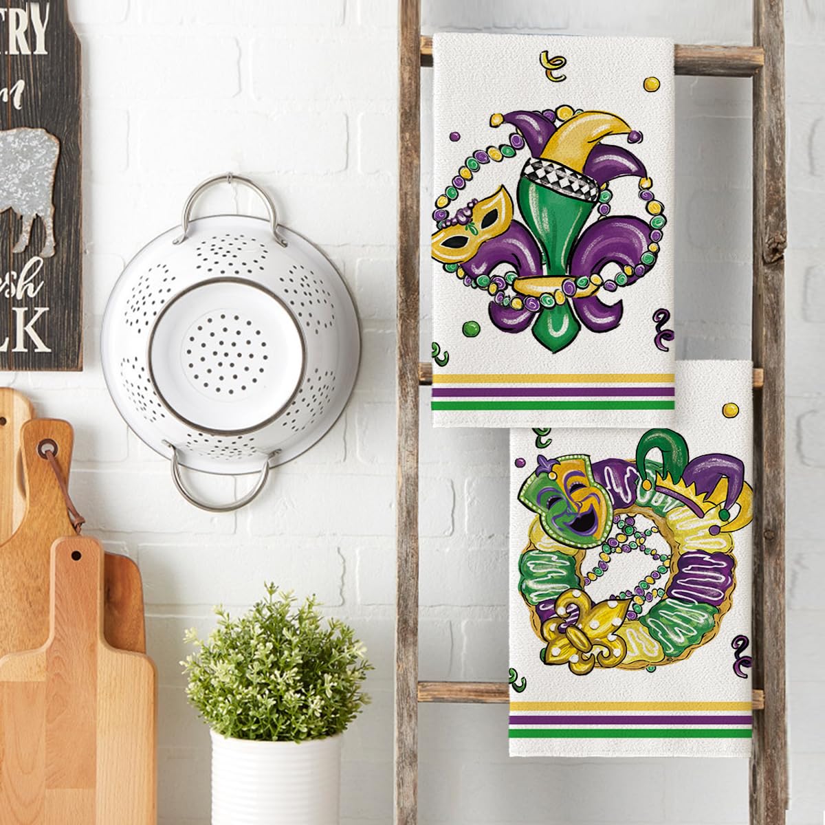 Artoid Mode Iris Jewelry Mask Mardi Gras Kitchen Towels Set of 2 18x26 Inch