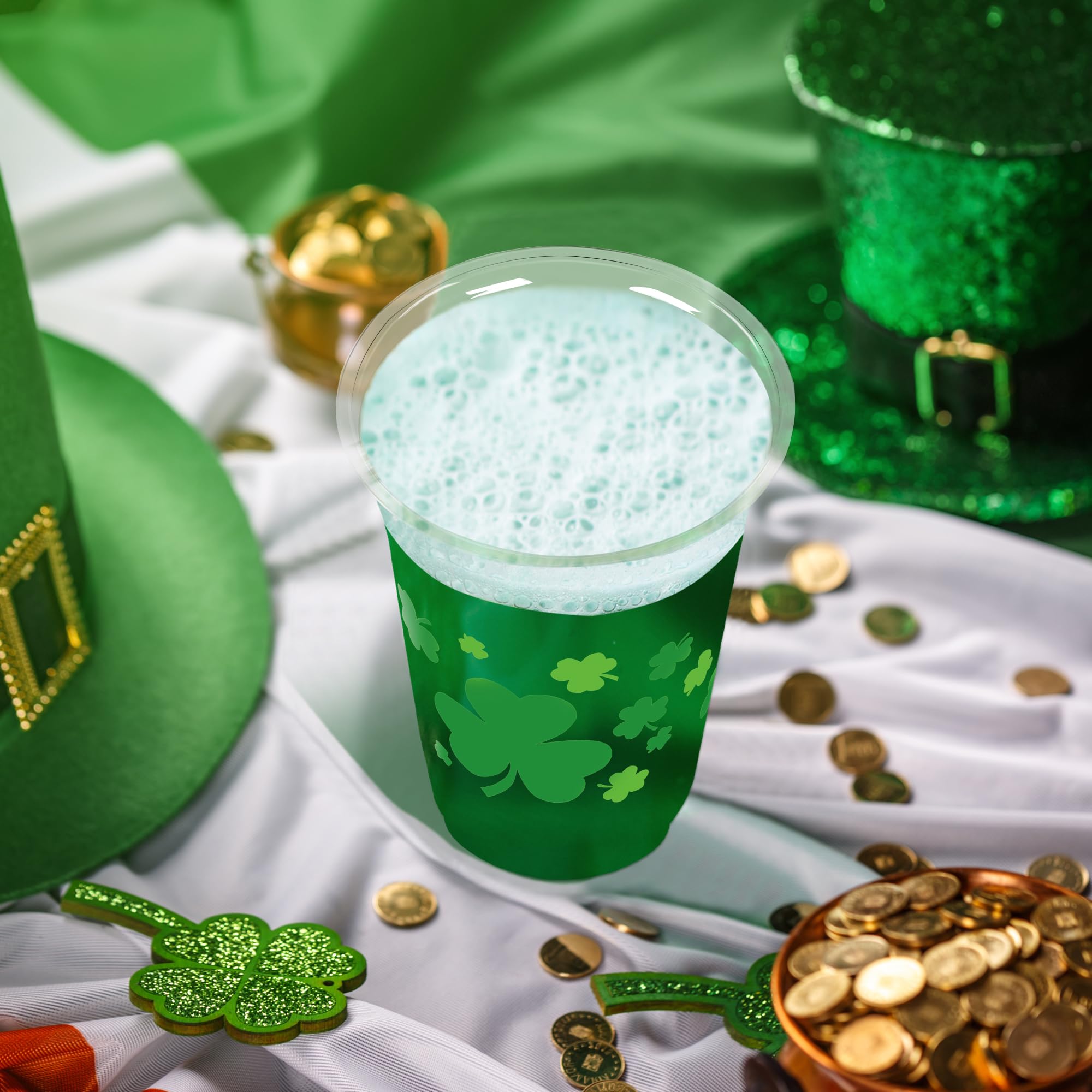 QZYL 50 PCS St Patricks Day Cups, 14 OZ St Patricks Day Party Decorations, Lucky Clover Design Shamrock Disposable Cups Green Plastic Cups St Patricks Cups, Irish Decor St Patricks Day Party Supplies