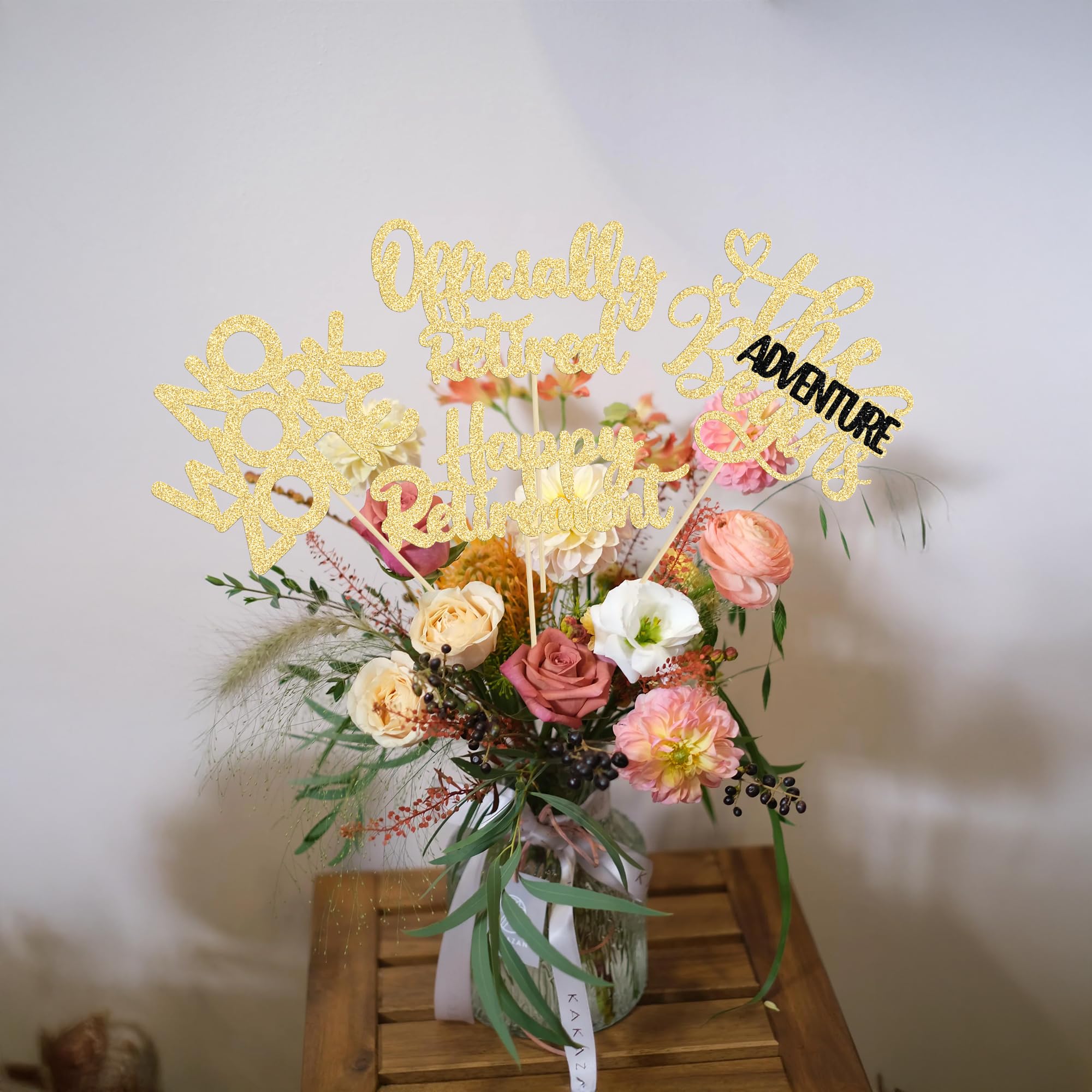 Ephlyn 16Pcs Happy Retirement Centerpiece Sticks Officially Retired Table Flower Centerpieces Sticks No Work Zone Floral Decorations for Farewell Birthday Party Centerpieces Supplies Gold
