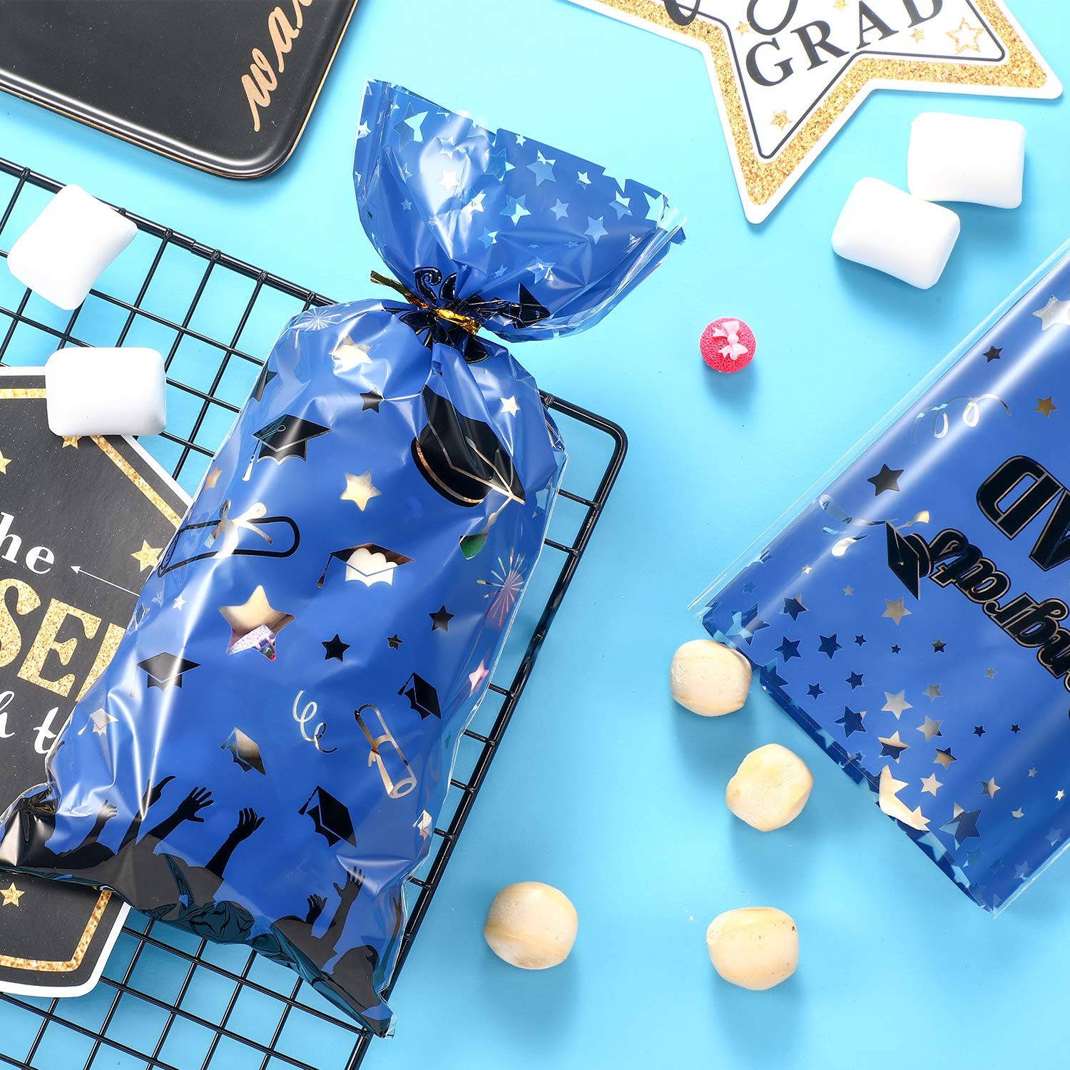 Chuangdi 2026 Graduation Candy Bags Graduation Treat Goodie Bags Graduate Party Gift for Grad Party Favors, 100 Pack(Blue)