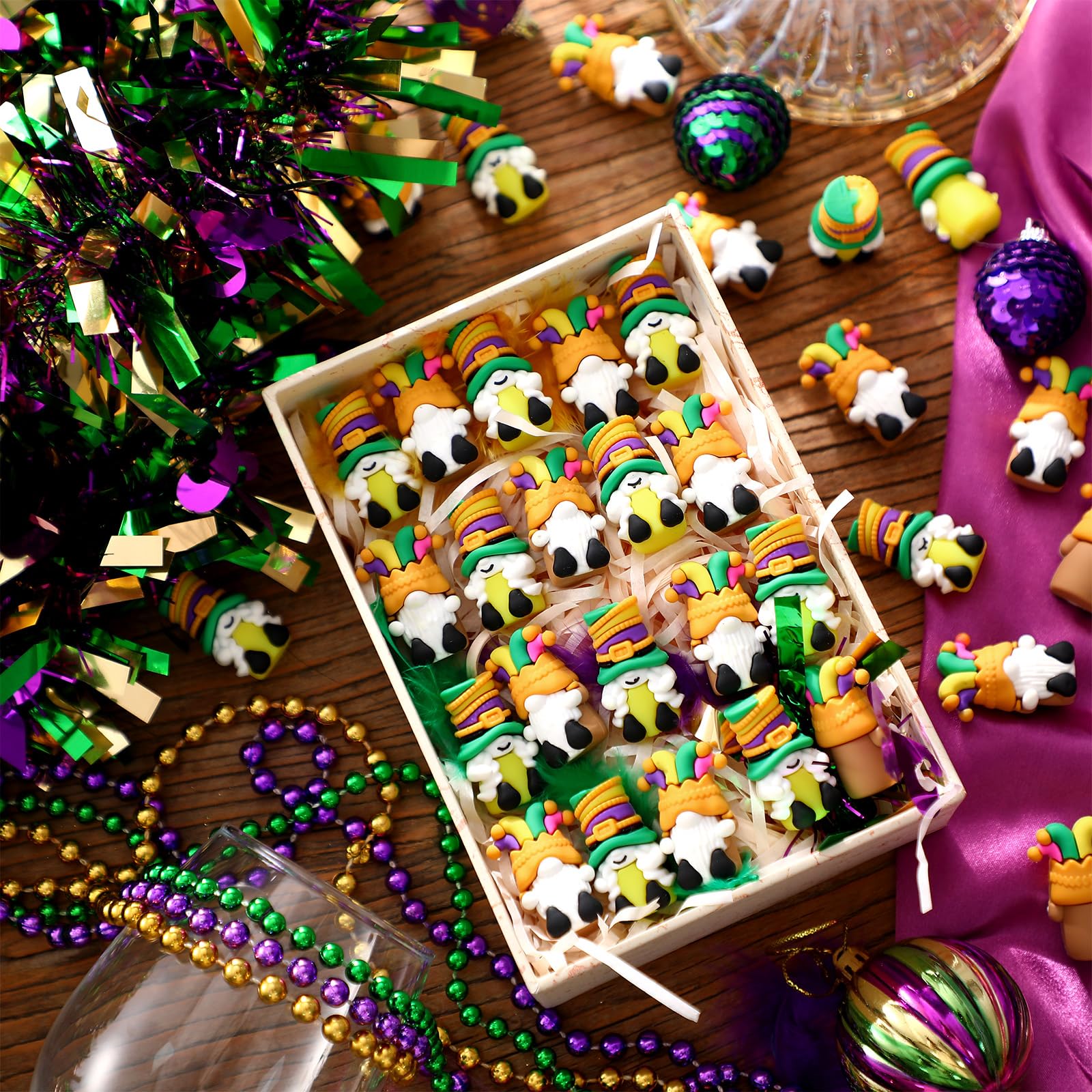 Lunmon 50 Pcs Mini Mardi Gras Gnomes Bulks 1.57 Inch PVC Gnomes Figurine Gifts Mardi Gras Collectible Figurines for Home Tabletop Farmhouse Shelf Decorations
