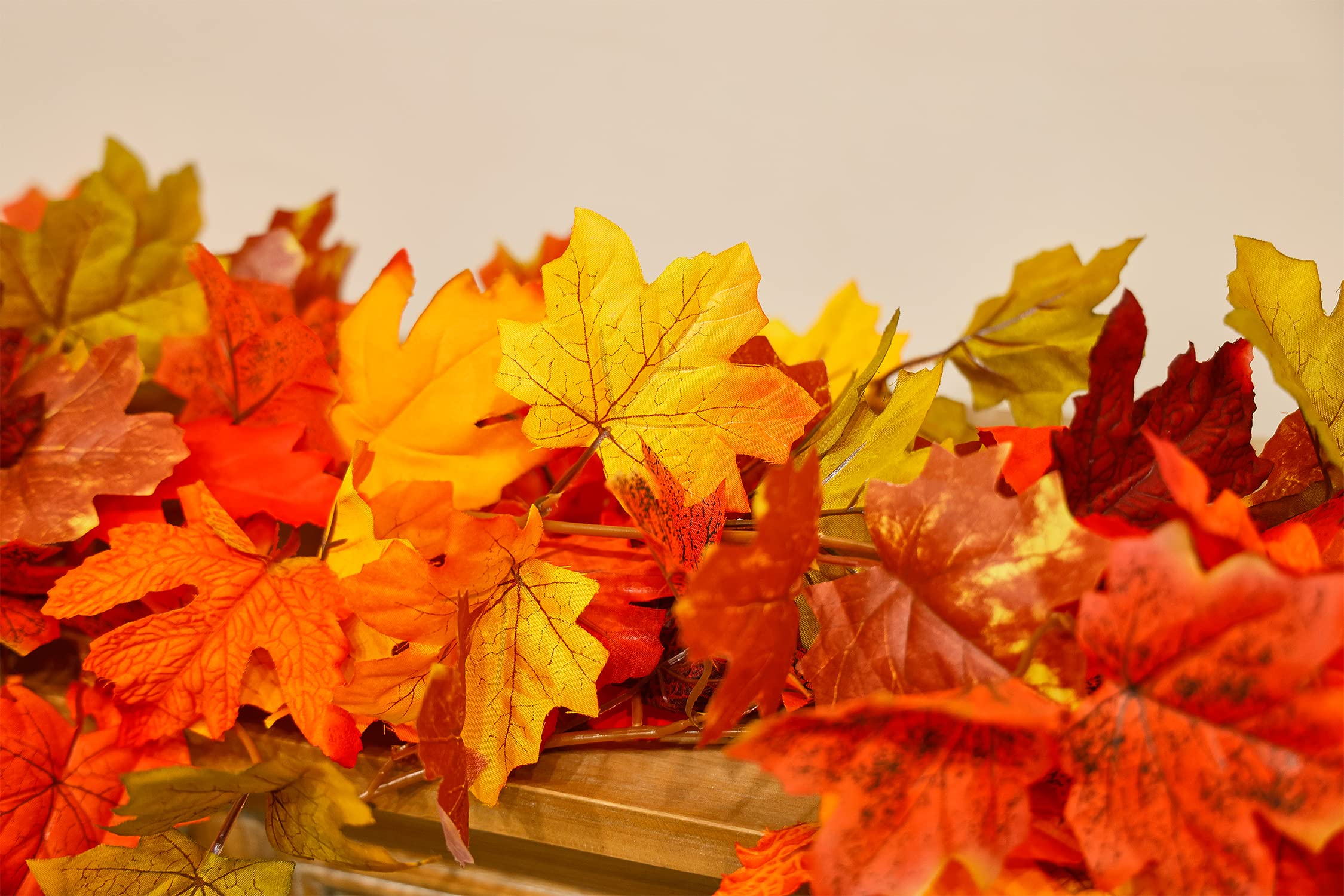 6PCS Fall Maple Leaves Garland, Party Joy 5.6Ft Artificial Maple Leaf Autumn Garland Hanging Fall Vines Table Decorations Front Door Fall Decor Thanksgiving Decorations Decor Outside Indoor Decor